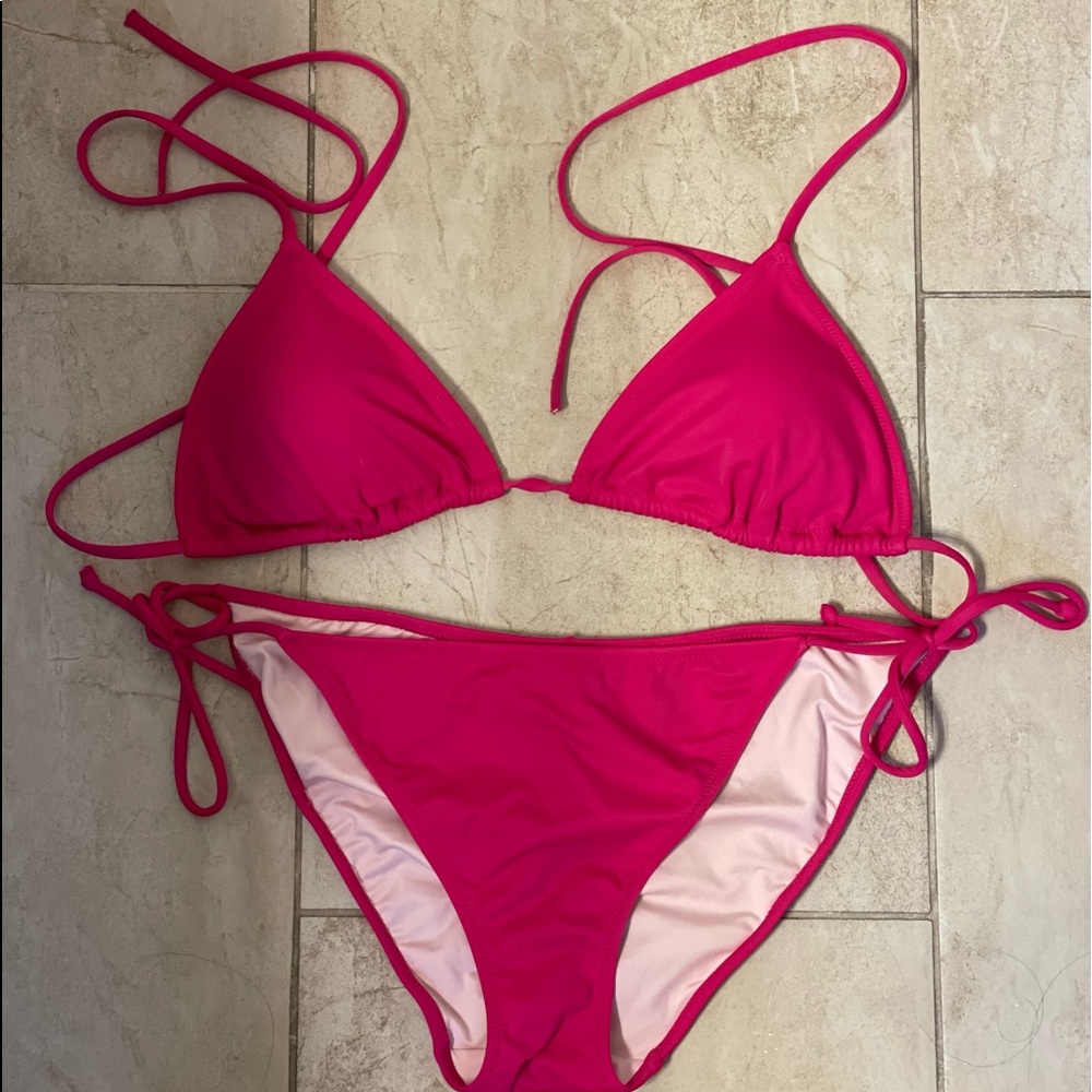 Sexy Victoria’s Secret String Bikini